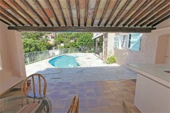 La Garrigue roofed terrace and pool